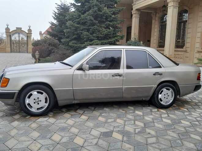 Mercedes E 200 1993, 353,425 km - 2.0 l - Şəmkir
