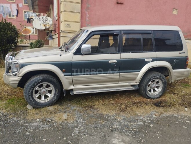 Mitsubishi Pajero 1991, 410,291 km - 2.5 l - Balakən