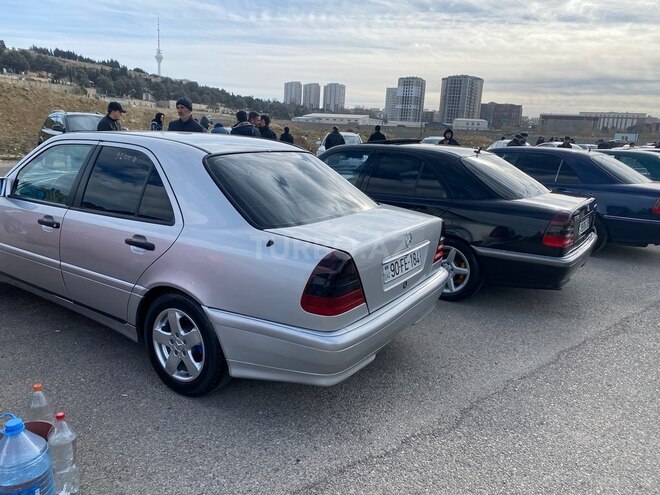 Mercedes C 180 1994, 382,000 km - 1.8 l - Bakı