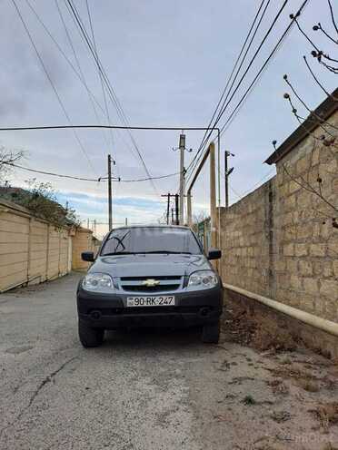 Chevrolet Niva 2014, 890,000 km - 1.7 l - Bakı