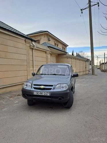 Chevrolet Niva 2014, 890,000 km - 1.7 l - Bakı