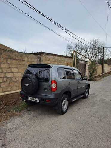 Chevrolet Niva 2014, 890,000 km - 1.7 l - Bakı