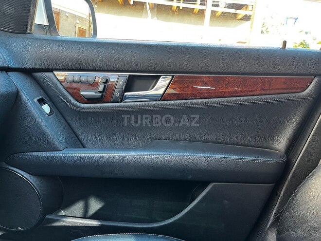Mercedes C 250 2007, 275,000 km - 2.5 л - Bakı