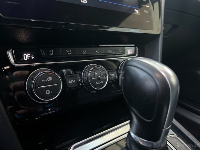 Volkswagen Passat 2018, 138,327 km - 1.8 l - Bakı