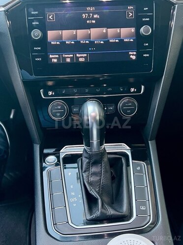Volkswagen Passat 2018, 138,327 km - 1.8 l - Bakı