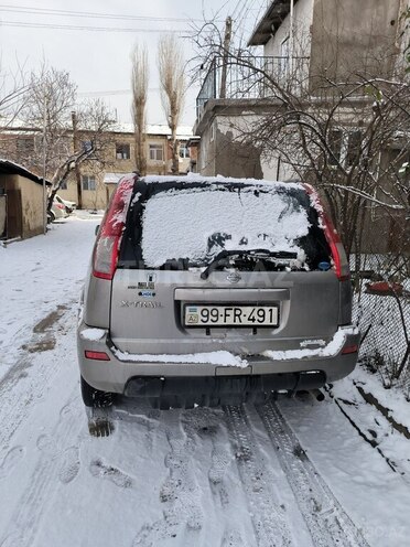 Nissan X-Trail 2000, 279,000 km - 2.0 l - Xudat