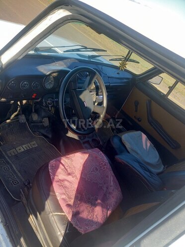 LADA (VAZ) 2106 1986, 32,000 km - 1.3 л - Qax