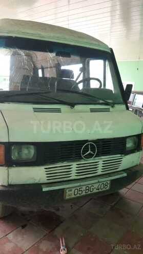Mercedes  1994, 273,000 km - 2.3 l - Qazax