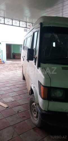 Mercedes  1994, 273,000 km - 2.3 l - Qazax