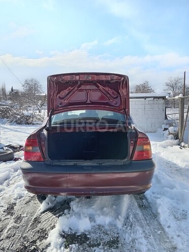 Opel Vectra 1998, 441,648 km - 1.8 л - Quba