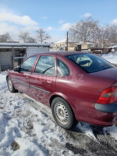 Opel Vectra 1998, 441,648 km - 1.8 л - Quba