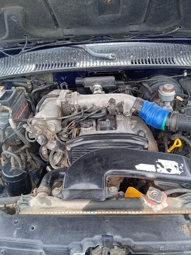 Kia Sportage 2000, 243,000 km - 2.0 l - Qusar