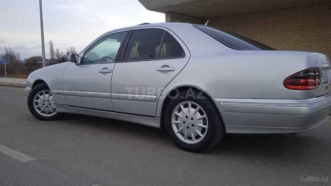 Mercedes E 220 2000, 380,000 km - 2.2 l - Bakı