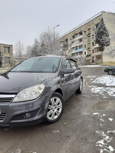 Opel Astra 2009, 230,000 km - 1.4 l - Gəncə