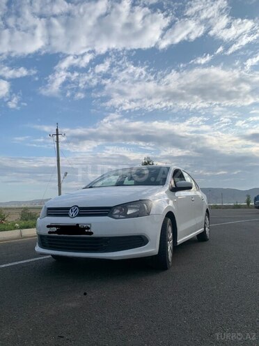 Volkswagen Polo 2012, 285,000 km - 1.6 l - Qax