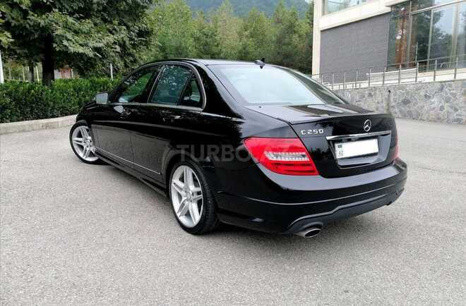 Mercedes C 250 2012, 210,000 km - 1.8 l - Şəki