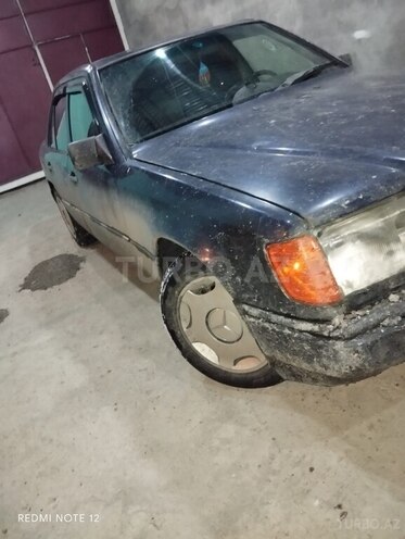 Mercedes E 200 1987, 87,000 km - 2.0 l - Göyçay