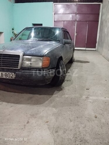 Mercedes E 200 1987, 87,000 km - 2.0 l - Göyçay