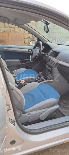 Opel Astra 2004, 300,000 km - 1.4 l - Bakı
