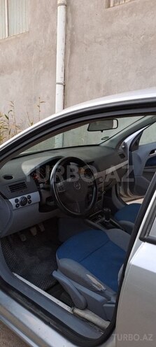 Opel Astra 2004, 300,000 km - 1.4 l - Bakı