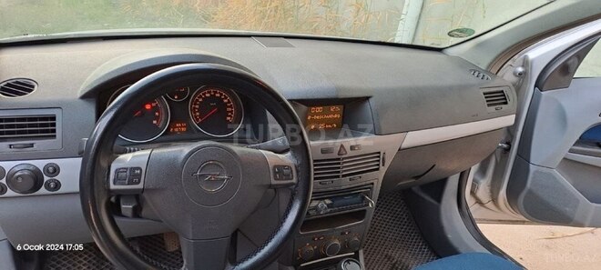 Opel Astra 2004, 300,000 km - 1.4 l - Bakı