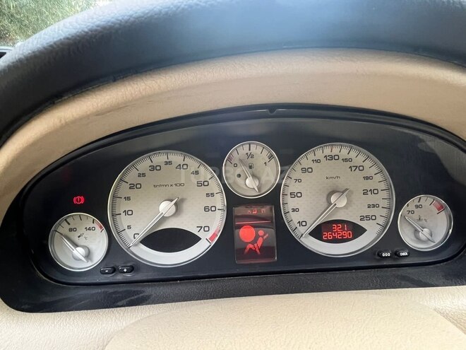 Peugeot 607 2005, 264,000 km - 2.2 l - Bakı
