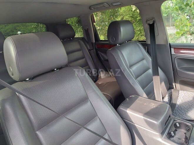 Volkswagen Touareg 2004, 352,000 km - 3.2 л - Şəki