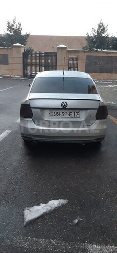 Volkswagen Polo 2011, 484,000 km - 1.6 l - Bakı
