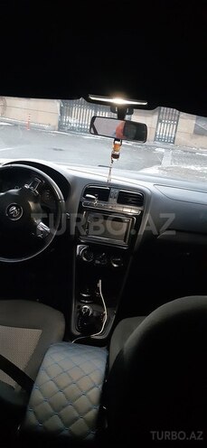 Volkswagen Polo 2011, 484,000 km - 1.6 l - Bakı