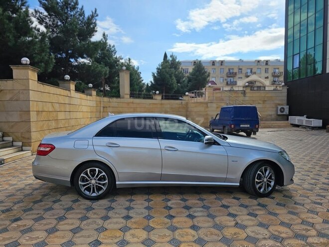 Mercedes E 220 2010, 235,000 km - 2.2 л - Gəncə