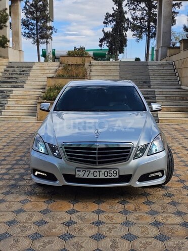 Mercedes E 220 2010, 235,000 km - 2.2 л - Gəncə