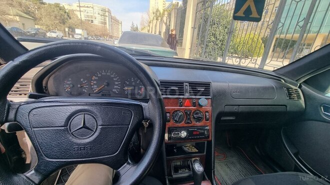 Mercedes C 220 1998, 518,000 km - 2.2 l - Bakı