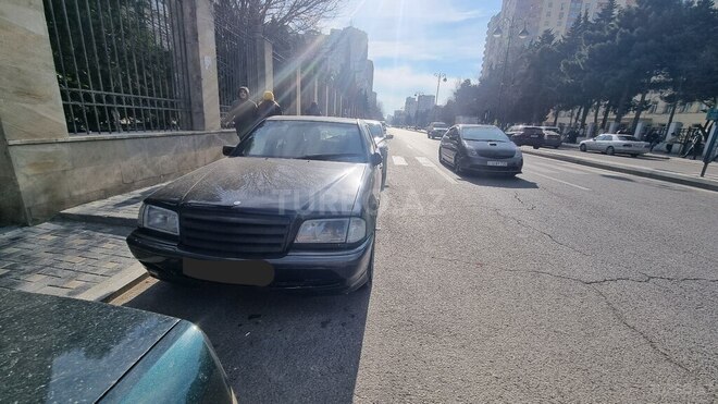 Mercedes C 220 1998, 518,000 km - 2.2 l - Bakı