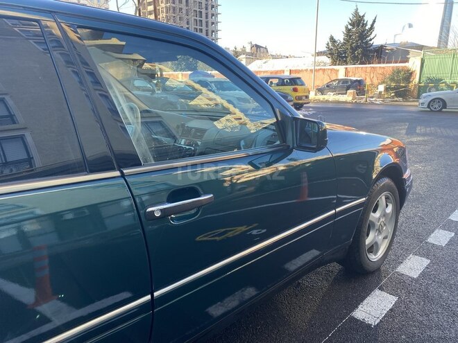 Mercedes C 220 1995, 430,000 km - 2.2 l - Bakı