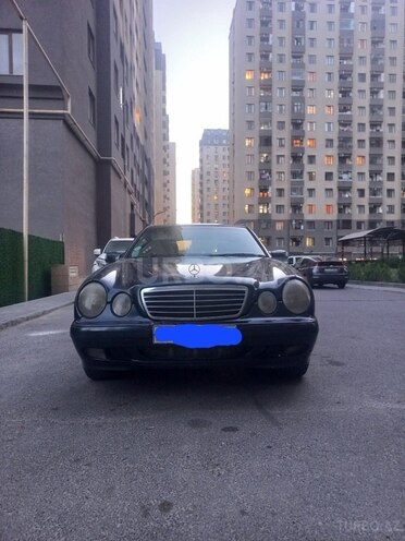 Mercedes E 220 2000, 530,000 km - 2.2 l - Bakı