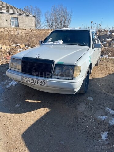 Mercedes E 250 1987, 250,000 km - 2.5 l - Bakı