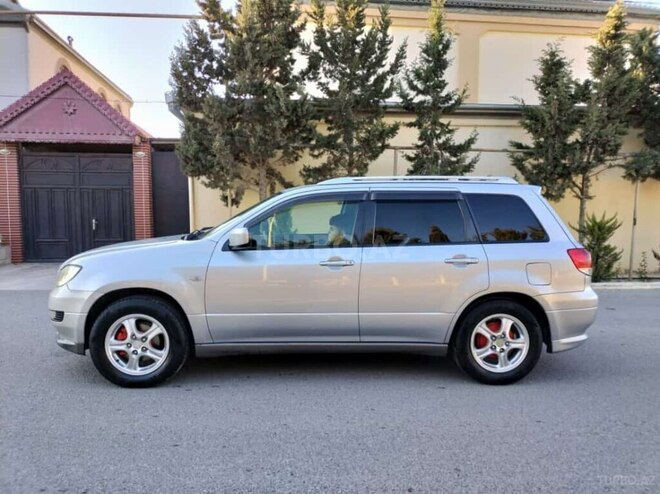 Mitsubishi Airtrek 2003, 199,000 km - 2.0 л - Bakı