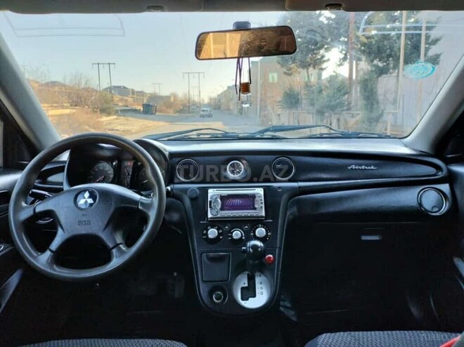 Mitsubishi Airtrek 2003, 199,000 km - 2.0 л - Bakı