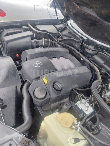 Mercedes E 240 1998, 389,453 km - 2.4 l - Gəncə