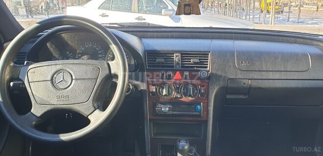 Mercedes C 200 1999, 285,056 km - 2.0 l - Bakı
