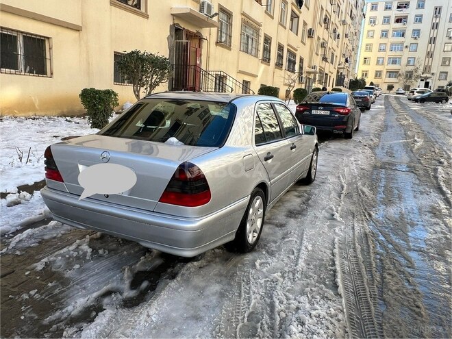 Mercedes C 200 1999, 285,056 km - 2.0 l - Bakı