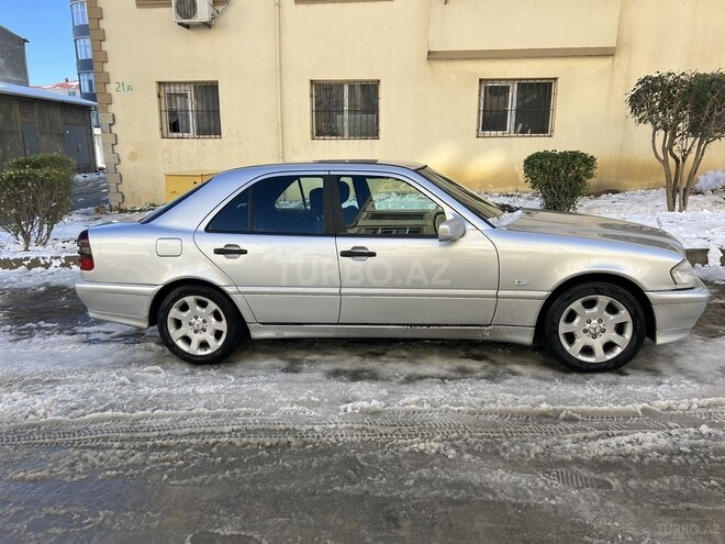 Mercedes C 200 1999, 285,056 km - 2.0 l - Bakı
