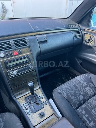 Mercedes E 290 1996, 461,000 km - 2.9 l - Bakı