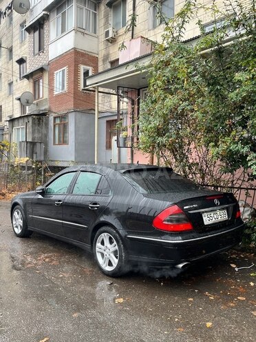 Mercedes E 200 2008, 270,000 km - 1.8 l - Şəki