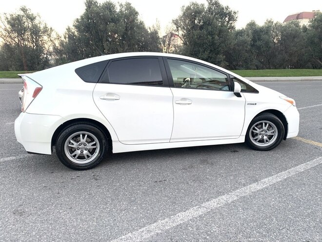 Toyota Prius 2013, 288,073 km - 1.8 l - Bakı
