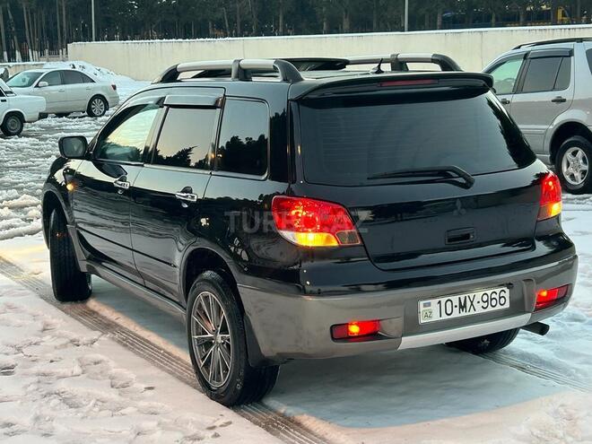 Mitsubishi Outlander 2004, 325,142 km - 2.4 l - Sumqayıt