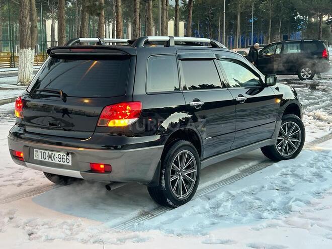 Mitsubishi Outlander 2004, 325,142 km - 2.4 l - Sumqayıt