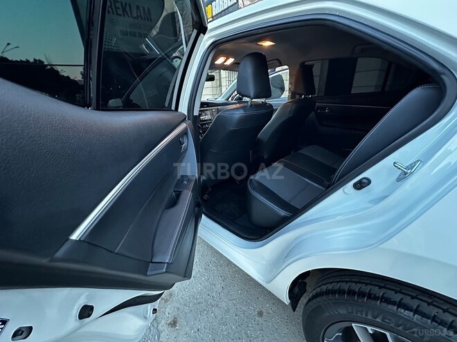 Toyota Corolla 2018, 188,000 km - 1.6 л - Bakı