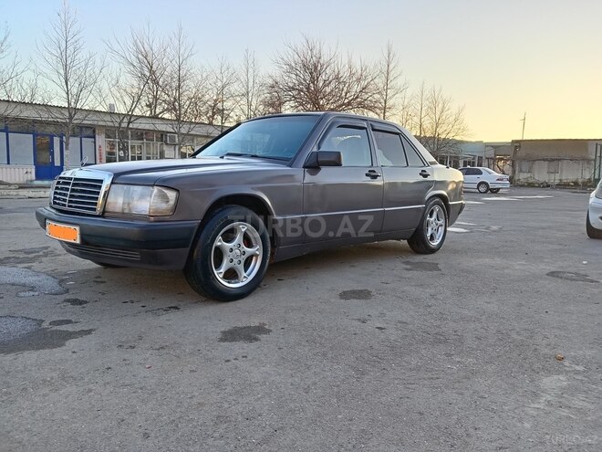 Mercedes 190 1992, 410,000 km - 1.8 l - Sumqayıt