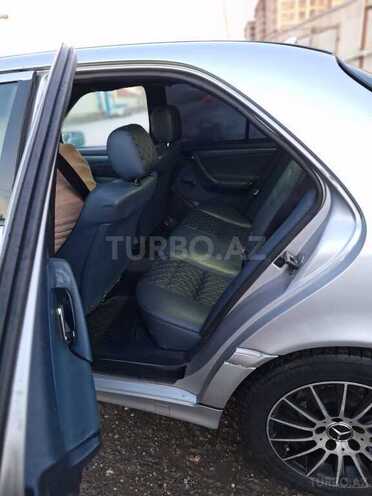 Mercedes C 220 1999, 241,524 km - 2.2 l - Bakı